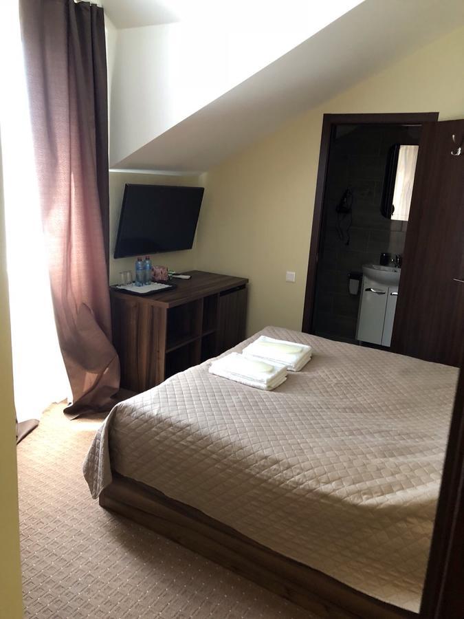 На Борту Kiev Extérieur photo