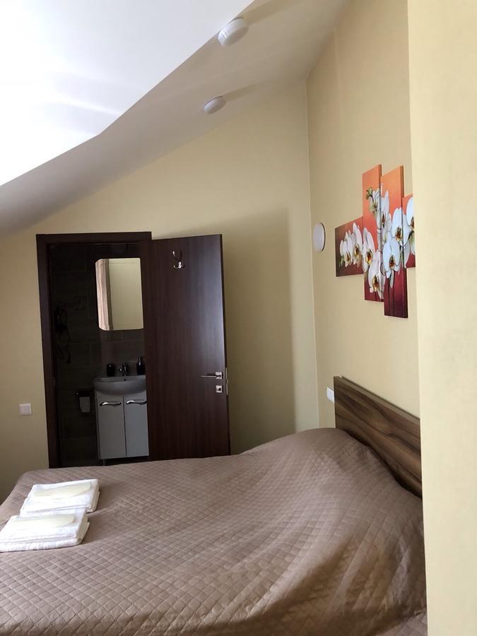 На Борту Kiev Extérieur photo