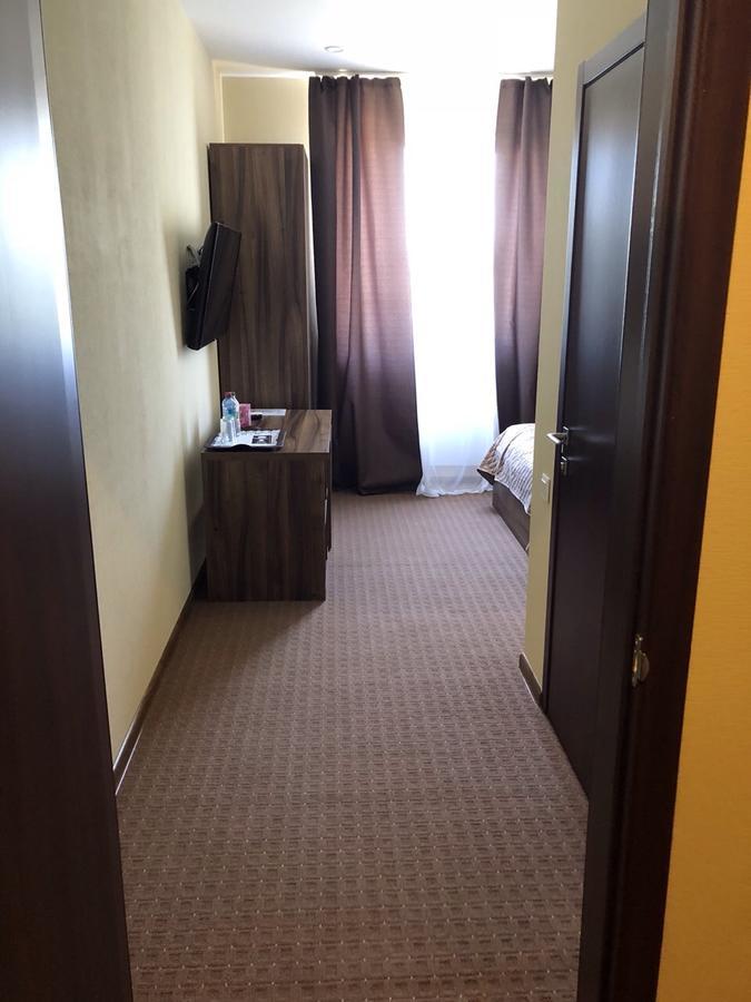На Борту Kiev Extérieur photo