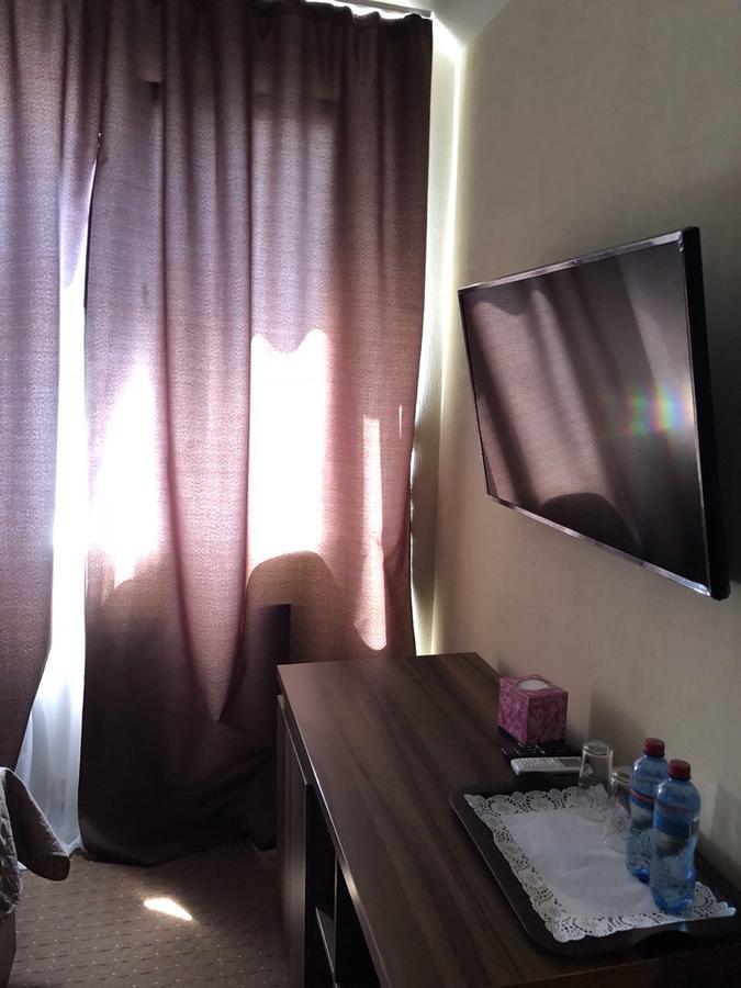 На Борту Kiev Extérieur photo